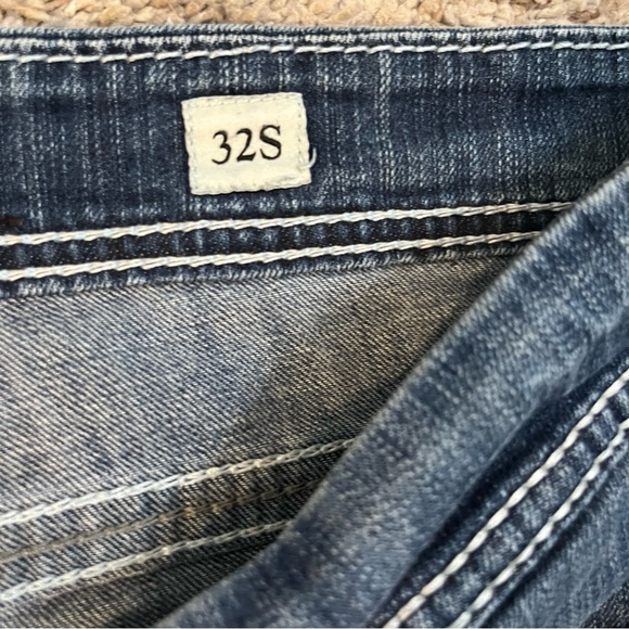 BKE Blue Boot Cut Jeans with Faded Denim Style - Picture 9 of 15